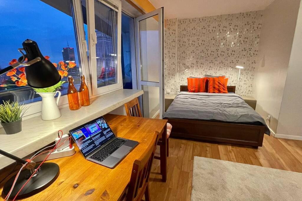 Orange Metro Fast Wifi 1Gbs Big Tv Hbo Appletv Apartment วอร์ซอ ภายนอก รูปภาพ
