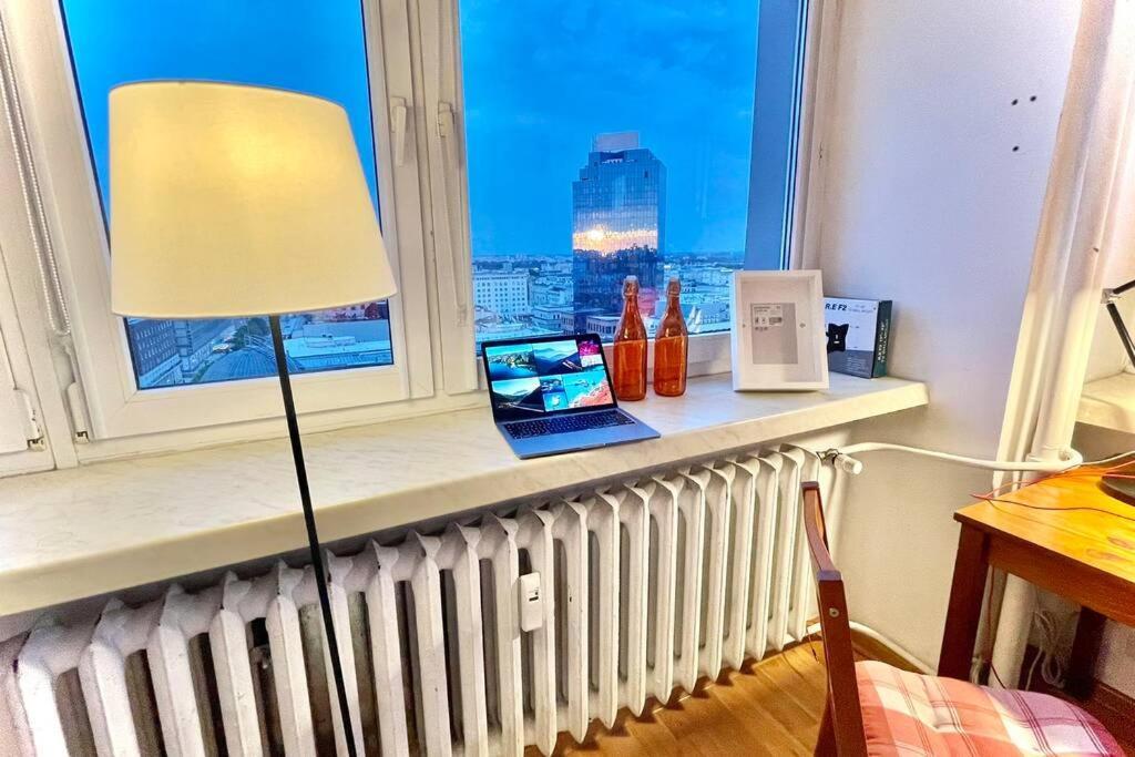 Orange Metro Fast Wifi 1Gbs Big Tv Hbo Appletv Apartment วอร์ซอ ภายนอก รูปภาพ